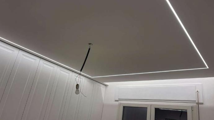 Profilo SKU-3360 con LED Profilo SKU-3360 con LED